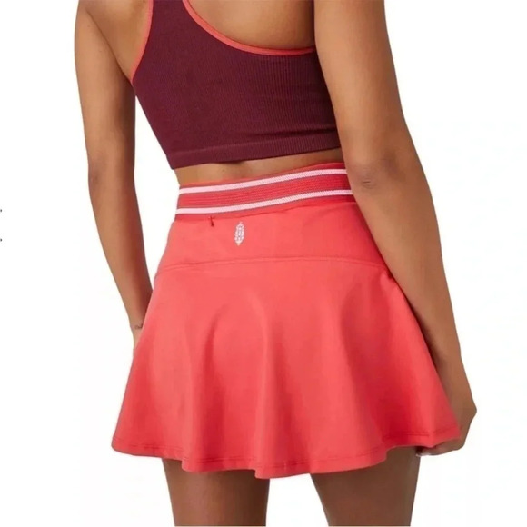 Free People Movement Round Robin Skort Size XS NWT Cayenne - Picture 3 of 5